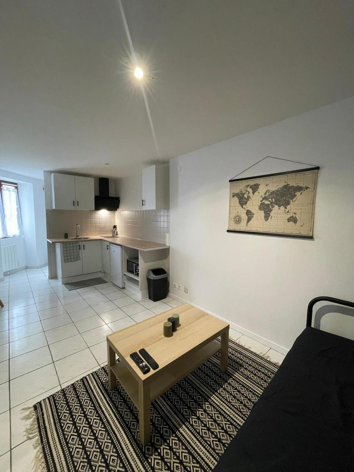 Charmant Studio L'Arnon A Issoudun Bagian luar foto